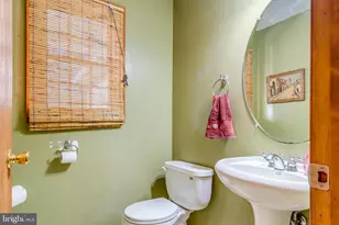 1624 Cotswold Rd, Tobyhanna, PA 18466 - Photo 24