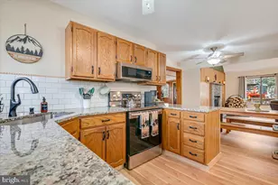 112 Maple Rd, Blakeslee, PA 18610 - Photo 10