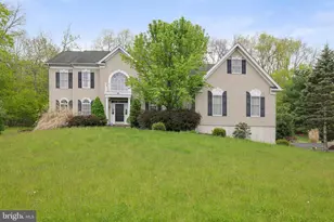 258 Rising Meadow Way, East Stroudsburg, PA 18302 - Photo 2