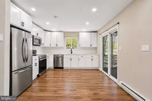 3303 Greenbriar Dr, East Stroudsburg, PA 18301 - Photo 10