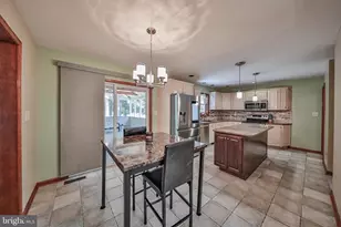 114 Hollow Dr, Stroudsburg, PA 18360 - Photo 14