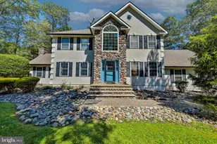 114 Hollow Dr, Stroudsburg, PA 18360 - Photo 1