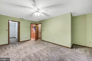 2204 Branchwood Ct, East Stroudsburg, PA 18302 - Photo 34
