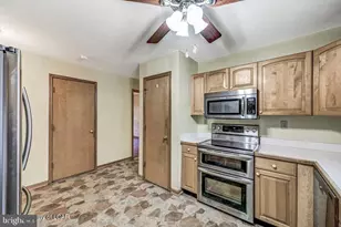 2204 Branchwood Ct, East Stroudsburg, PA 18302 - Photo 20