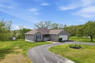166 Regency Ln, Brodheadsville, PA 18322 - Photo 46