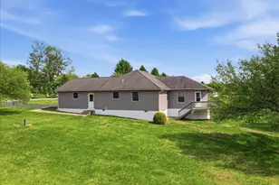 166 Regency Ln, Brodheadsville, PA 18322 - Photo 48