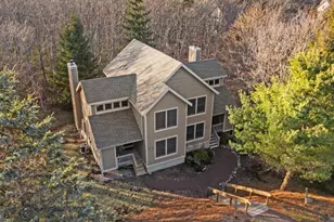 155 Pine Ct, Tannersville, PA 18372 - Photo 2