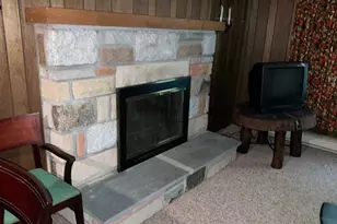 104 Tepee Dr, Pocono Lake, PA 18347 - Photo 10