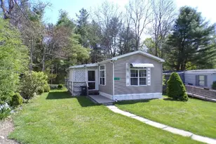 141 Gold Ln, Stroudsburg, PA 18360 - Photo 4