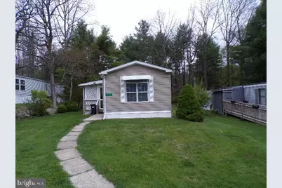 141 Gold Lane, Stroudsburg, PA 18360 - Photo 2