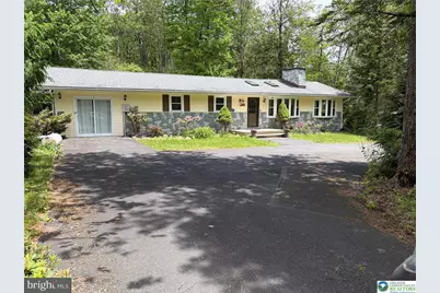 215 Larch Oval, Tobyhanna, PA 18466 - Photo 2