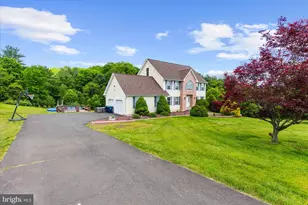 207 Stacia Way, Saylorsburg, PA 18353 - Photo 2