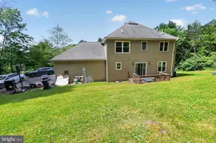 316 Reagan Dr, East Stroudsburg, PA 18301 - Photo 6