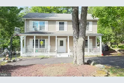 1140 Country Place Drive, Tobyhanna, PA 18466 - Photo 2