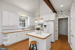 237 Eastshore Dr, East Stroudsburg, PA 18301 - Photo 12