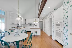237 Eastshore Dr, East Stroudsburg, PA 18301 - Photo 14