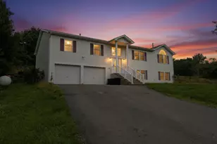 1299 Glade Dr S, Long Pond, PA 18334 - Photo 2