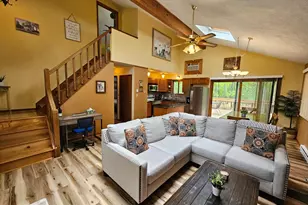 8226 Woodchuck Ct, East Stroudsburg, PA 18301 - Photo 2