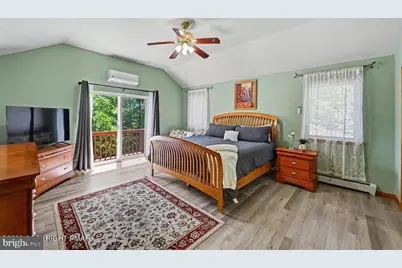 211 Nadine Boulevard, Pocono Summit, PA 18346 - Photo 36