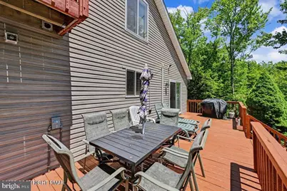211 Nadine Boulevard, Pocono Summit, PA 18346 - Photo 16