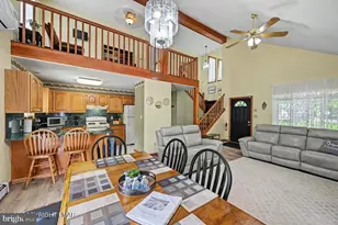211 Nadine Blvd, Pocono Summit, PA 18346 - Photo 56