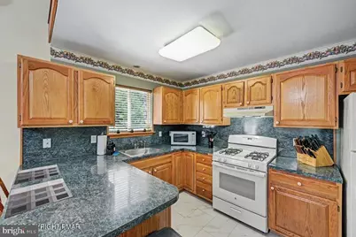 211 Nadine Boulevard, Pocono Summit, PA 18346 - Photo 52