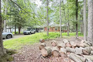 446 Stillwater Dr, Pocono Summit, PA 18346 - Photo 2