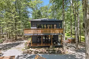 1142 Oakland Pl, Pocono Pines, PA 18350 - Photo 2