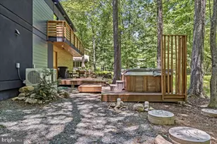 1142 Oakland Pl, Pocono Pines, PA 18350 - Photo 36