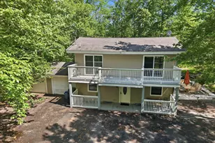 4172 Brook Ct, Tobyhanna, PA 18466 - Photo 2