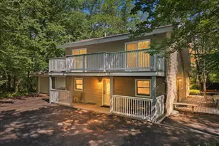 4172 Brook Ct, Tobyhanna, PA 18466 - Photo 1