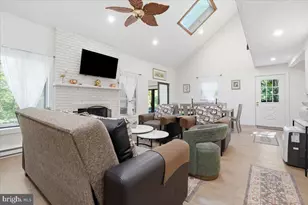 4172 Brook Ct, Tobyhanna, PA 18466 - Photo 8