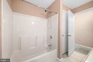313 Lower Lakeview Dr, East Stroudsburg, PA 18302 - Photo 22