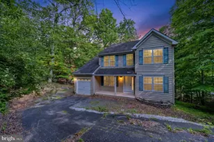 112 Cedar Ln, East Stroudsburg, PA 18302 - Photo 2