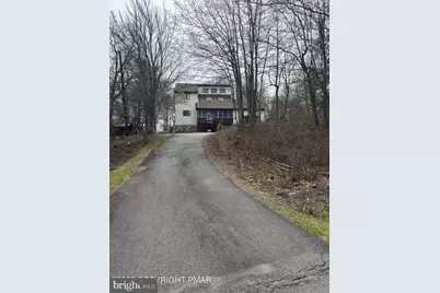 1298 Glade Drive S, Long Pond, PA 18334 - Photo 2