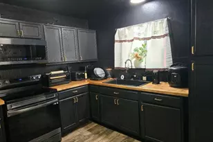 8111 Coco Dr, Pocono Summit, PA 18346 - Photo 20