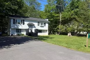 8111 Coco Dr, Pocono Summit, PA 18346 - Photo 1