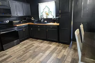 8111 Coco Dr, Pocono Summit, PA 18346 - Photo 18
