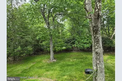 8111 Coco Drive, Pocono Summit, PA 18346 - Photo 8