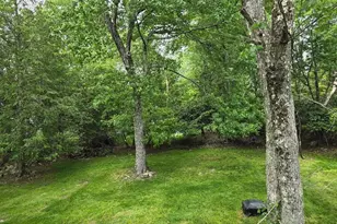 8111 Coco Dr, Pocono Summit, PA 18346 - Photo 8