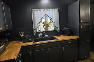 8111 Coco Dr, Pocono Summit, PA 18346 - Photo 22