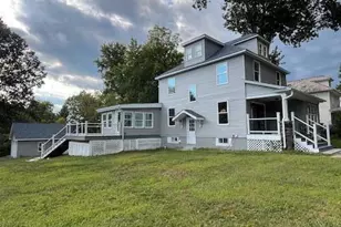 145 Prospect St, East Stroudsburg, PA 18301 - Photo 2