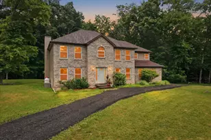 6144 Stony Brook Dr, East Stroudsburg, PA 18302 - Photo 2