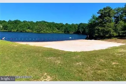 241 Champlain Drive, Tobyhanna, PA 18466 - Photo 4