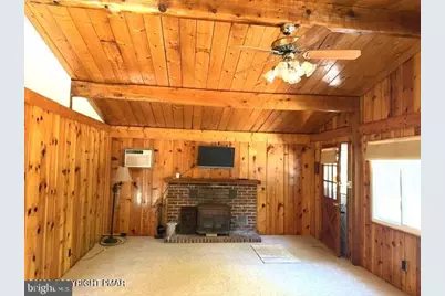 241 Champlain Drive, Tobyhanna, PA 18466 - Photo 2