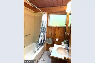 241 Champlain Drive, Tobyhanna, PA 18466 - Photo 12
