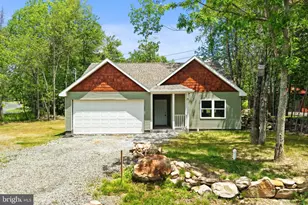 3111 Briarwood Dr, Tobyhanna, PA 18466 - Photo 4