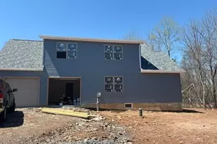 602 N Scenic Dr, Albrightsville, PA 18210 - Photo 2