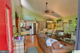 2114 Lansdale Dr, East Stroudsburg, PA 18301 - Photo 6