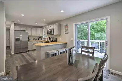 327 Country Place Drive, Tobyhanna, PA 18466 - Photo 6